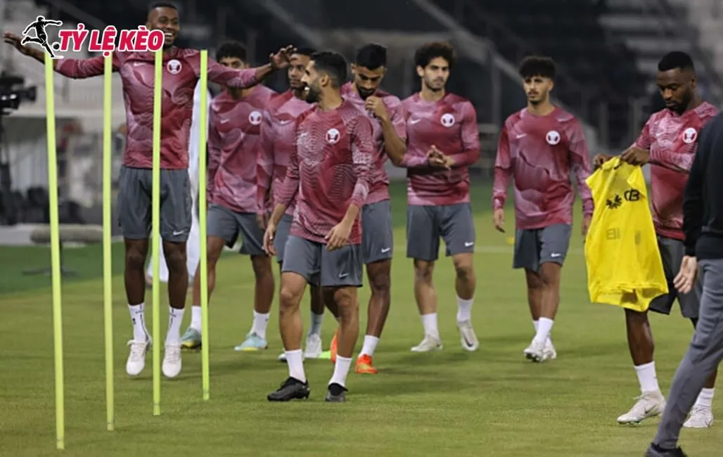 Đội tuyển Qatar chuẩn bị cho trận đấu